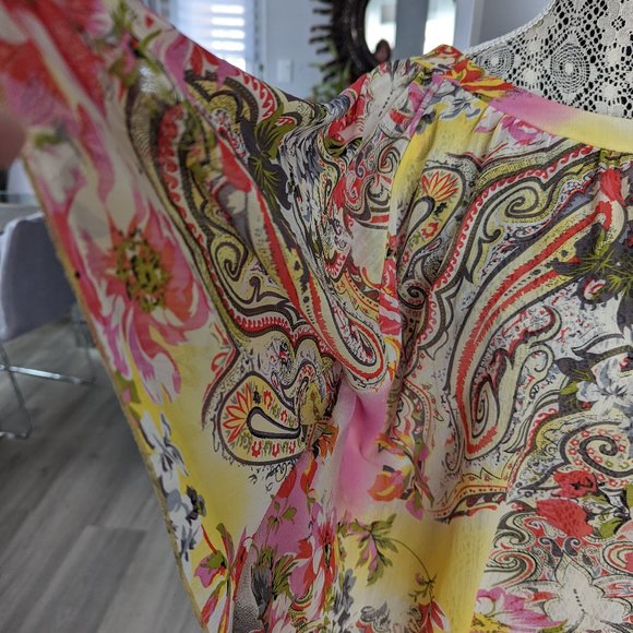 HKR Collection multicolour semi-sheer blouse - Picture 2 of 7